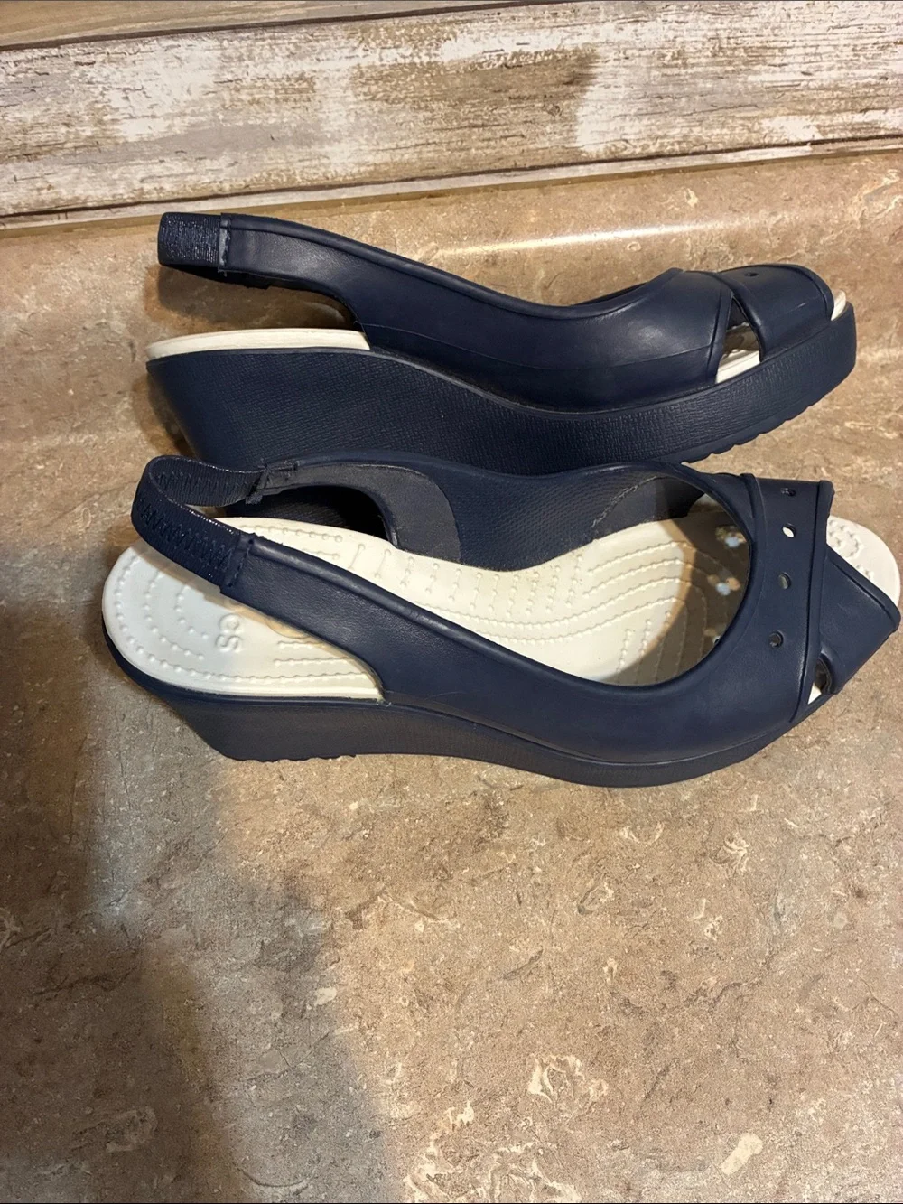 Crocks Size 10 Navy Open-Toe Slingback Comfort Heels NWOT